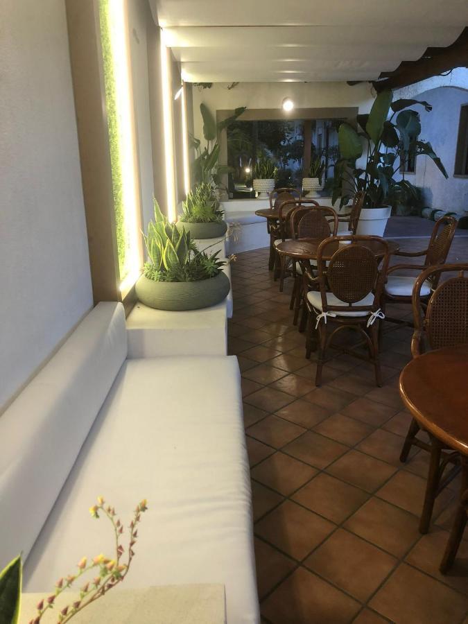 Hotel Redebora Torregrotta Ngoại thất bức ảnh