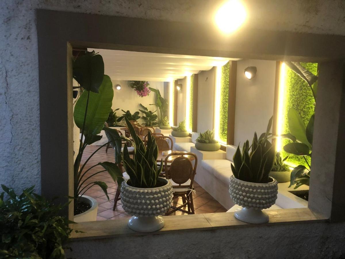 Hotel Redebora Torregrotta Ngoại thất bức ảnh