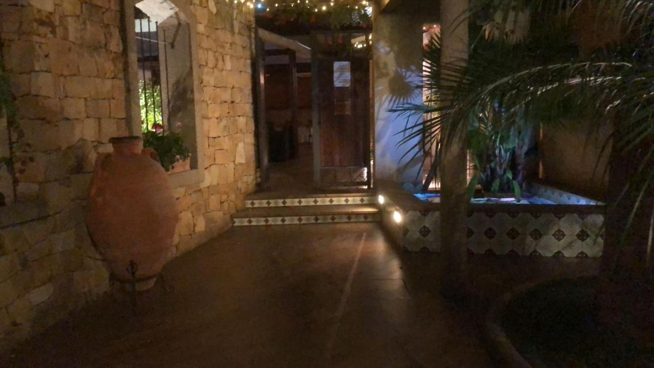 Hotel Redebora Torregrotta Ngoại thất bức ảnh